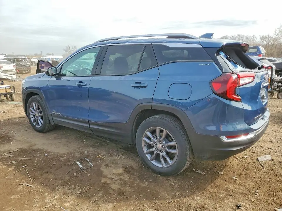 2024 GMC TERRAIN SLT  