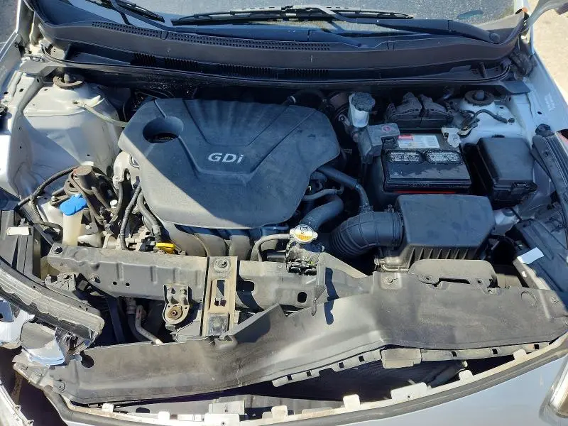 2013 HYUNDAI ACCENT SE  
