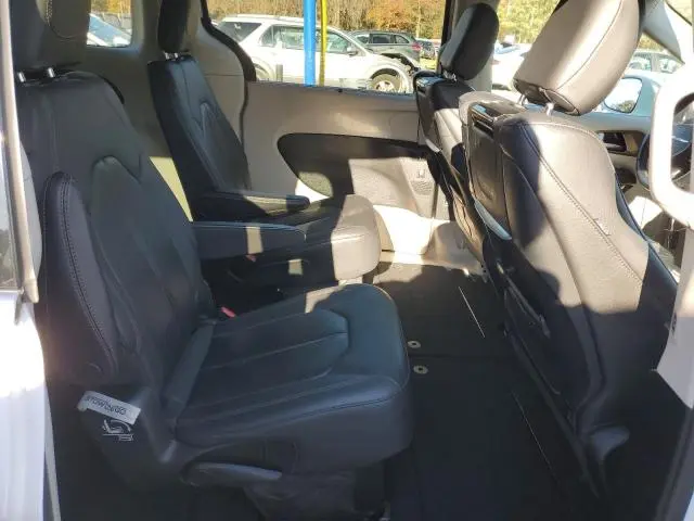 2019 CHRYSLER PACIFICA TOURING L PLUS  