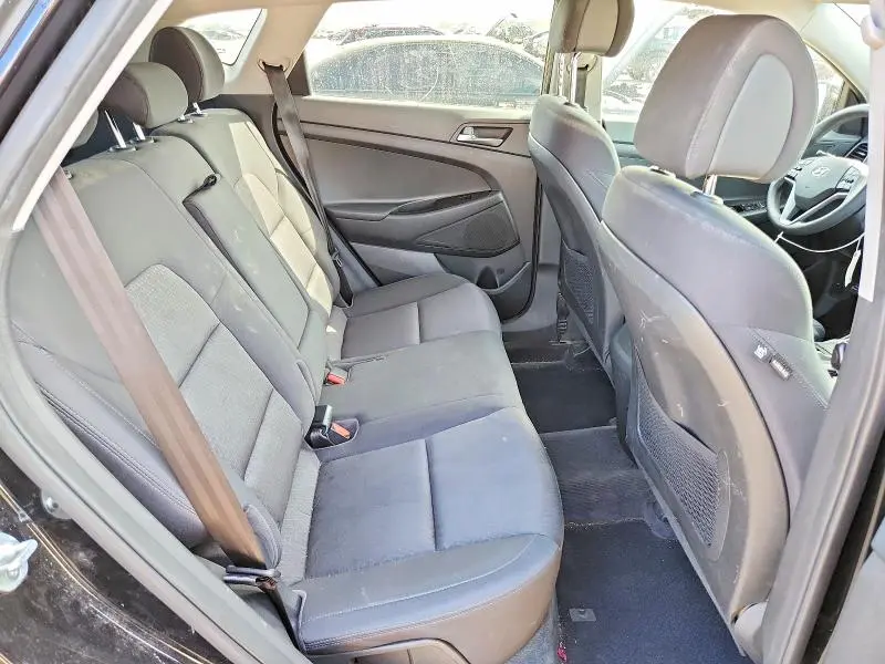 2017 HYUNDAI TUCSON SE  