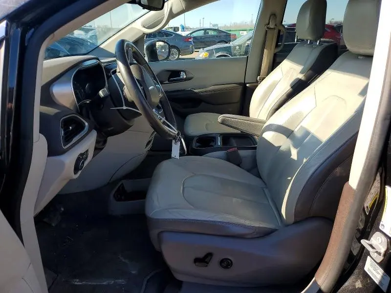 2017 CHRYSLER PACIFICA TOURING L  