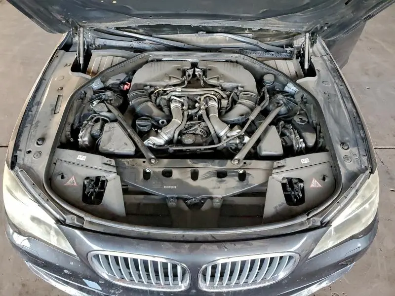 2013 BMW 750 LXI  