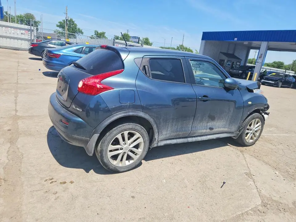 2011 NISSAN JUKE S  
