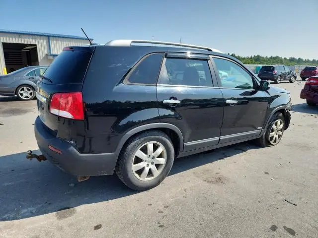 2013 KIA SORENTO LX  