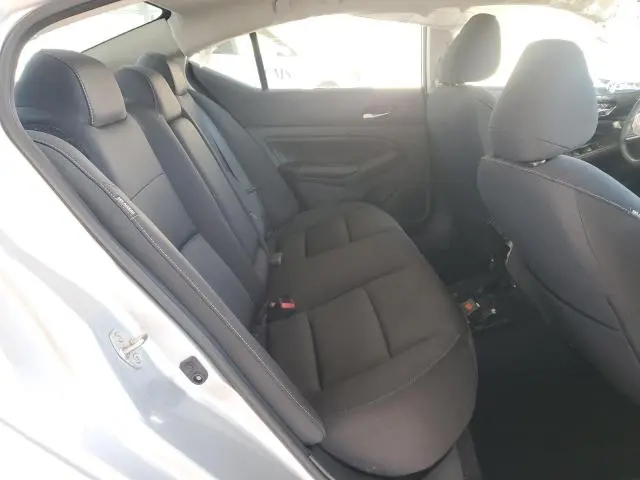 2022 NISSAN ALTIMA SV  