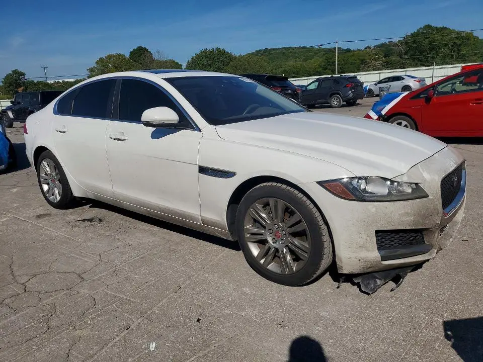 2017 JAGUAR XF PREMIUM  