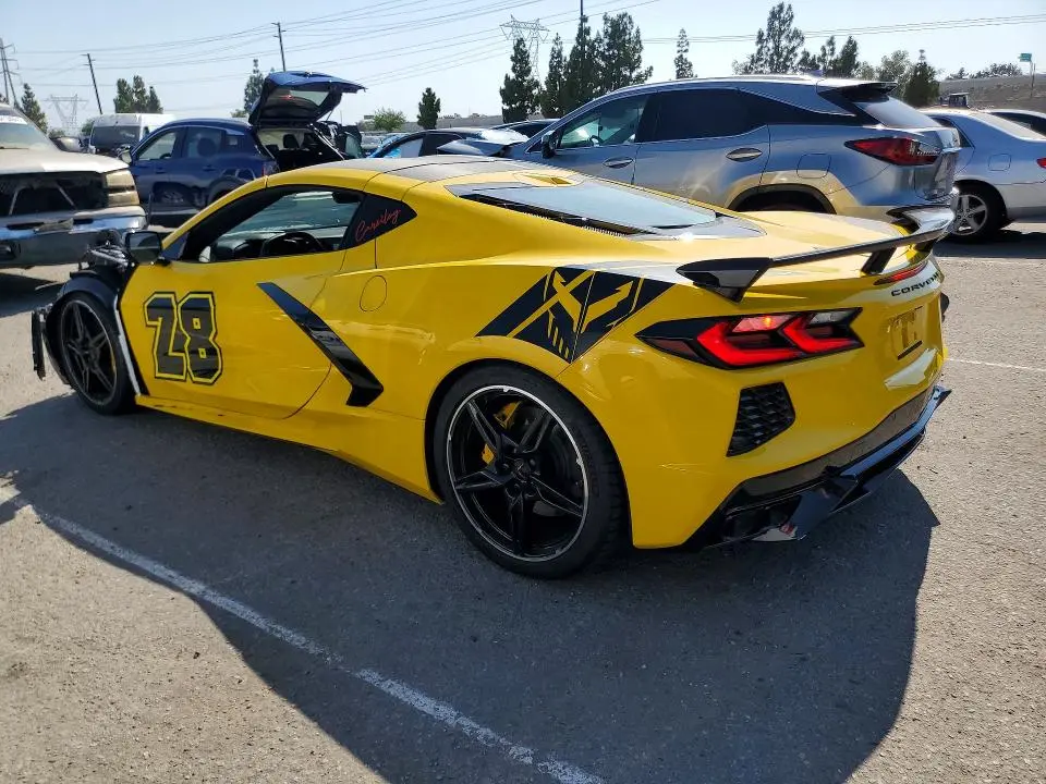 2025 CHEVROLET CORVETTE STINGRAY 2LT  