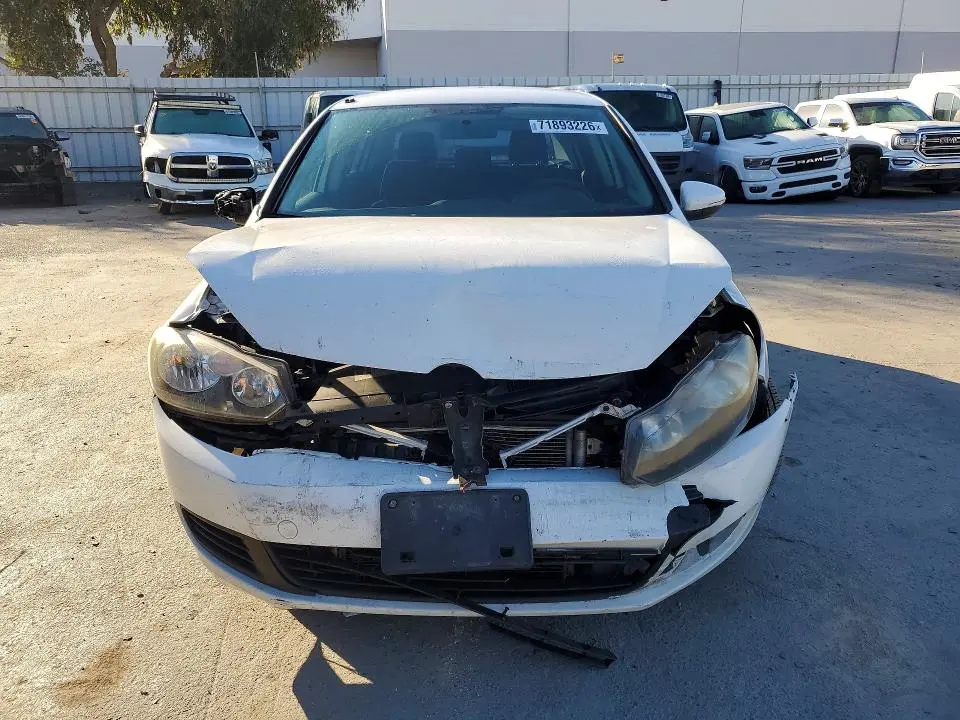 2013 VOLKSWAGEN GOLF   
