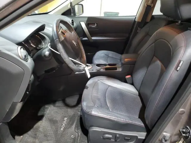 2013 NISSAN ROGUE S  