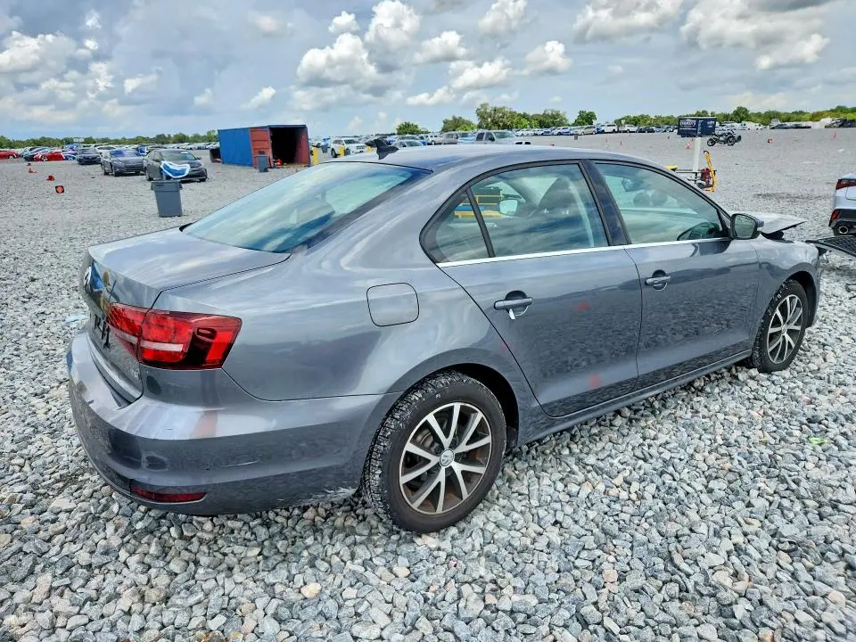 2018 VOLKSWAGEN JETTA SE  