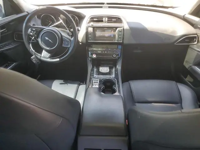 2017 JAGUAR XE PREMIUM  