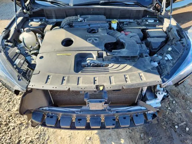 2022 INFINITI QX50 LUXE  