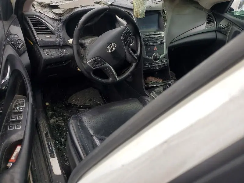 2016 HYUNDAI AZERA LIMITED  