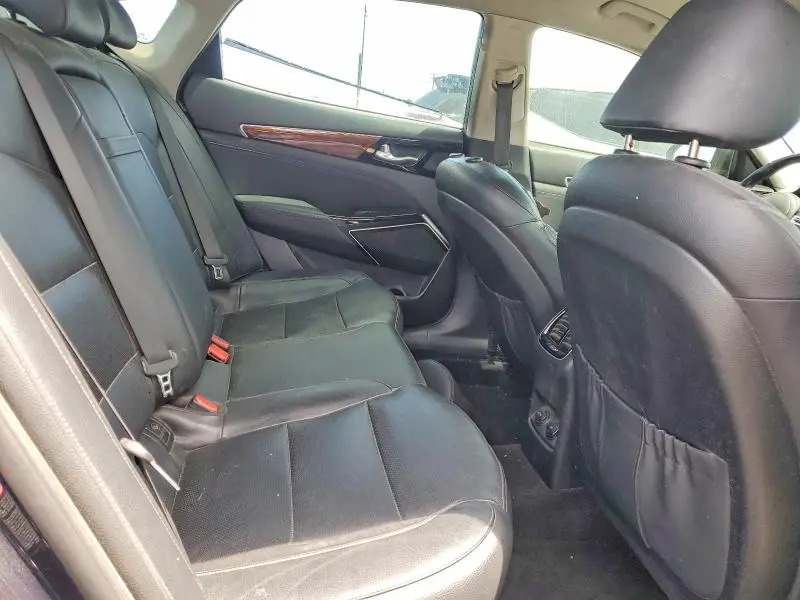 2017 KIA CADENZA PREMIUM  