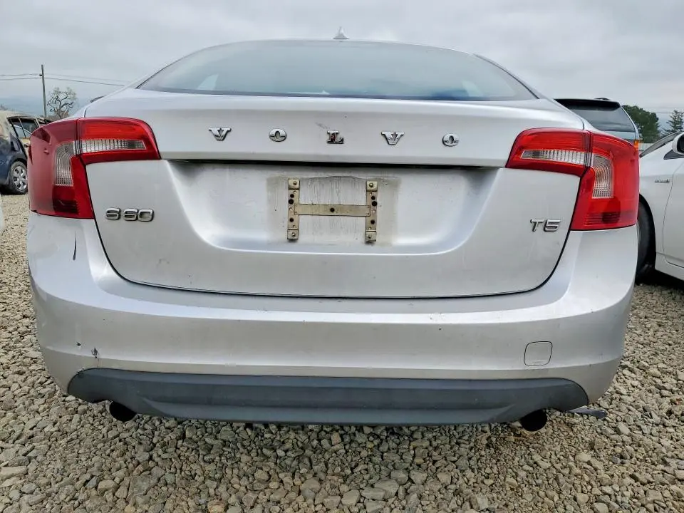 2012 VOLVO S60 T5  