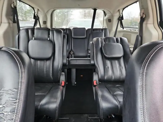 2011 CHRYSLER TOWN & COUNTRY TOURING L  