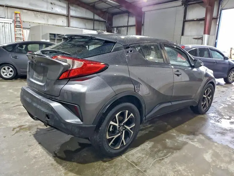 2018 TOYOTA C-HR XLE  
