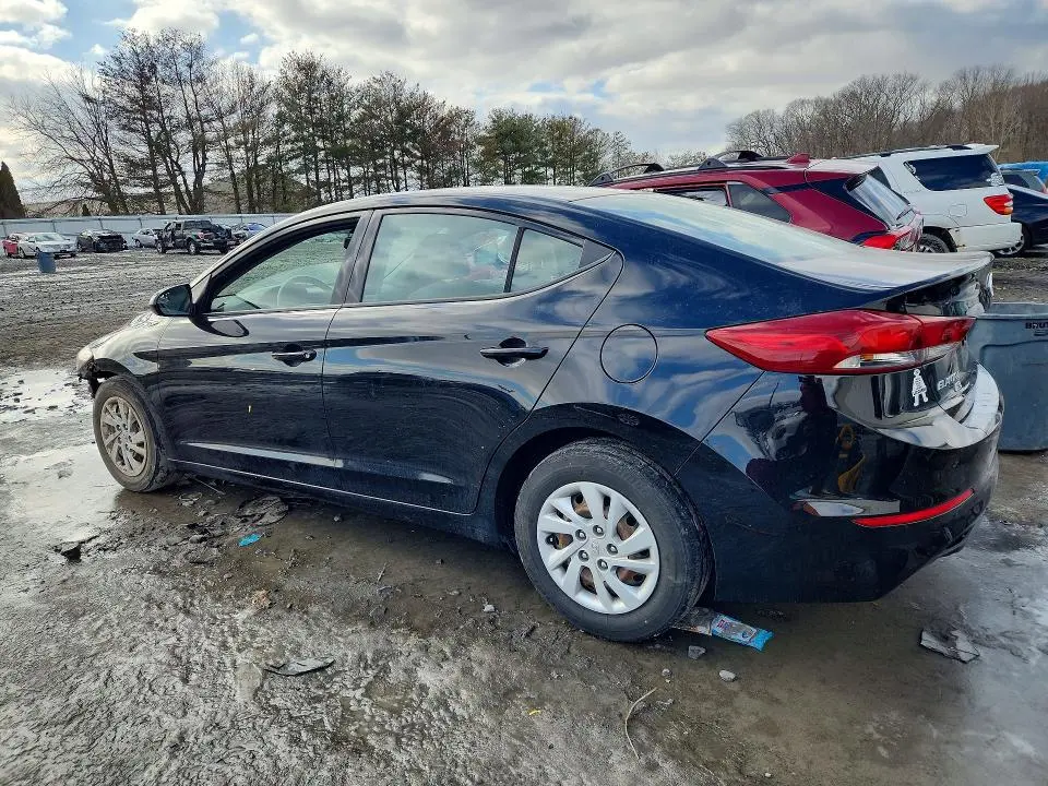 2018 HYUNDAI ELANTRA SE  