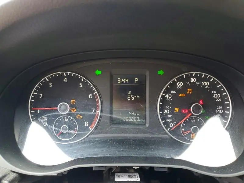 2015 VOLKSWAGEN PASSAT S  
