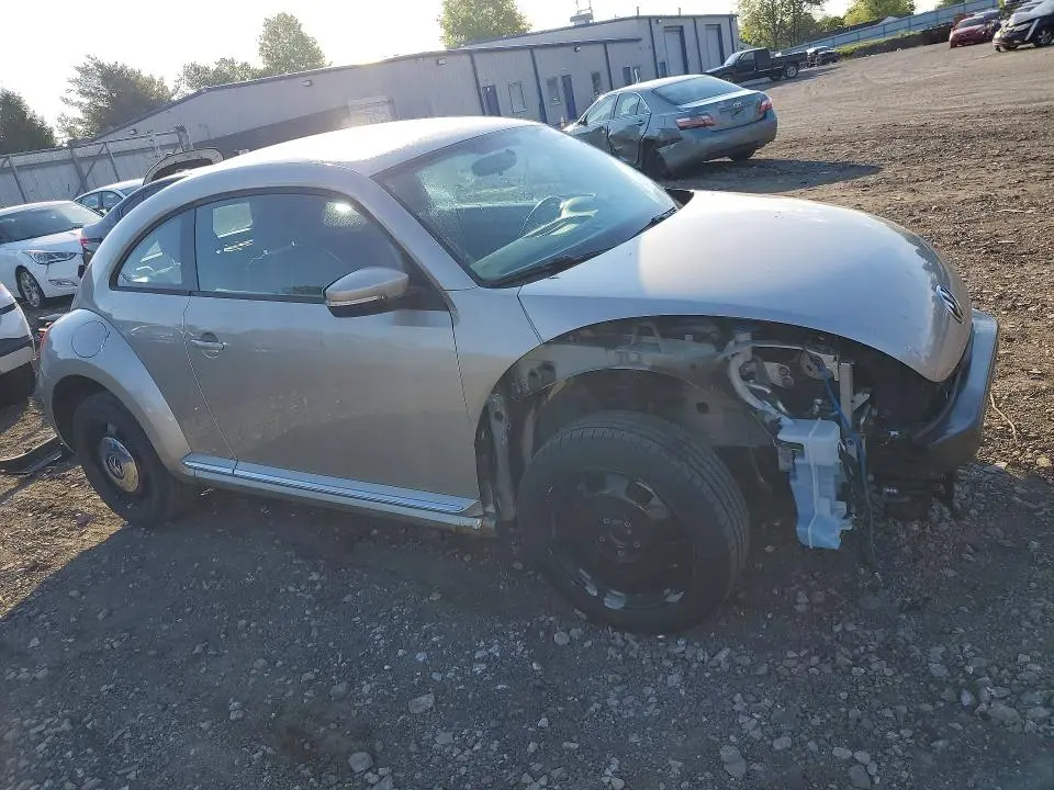 2013 VOLKSWAGEN BEETLE   