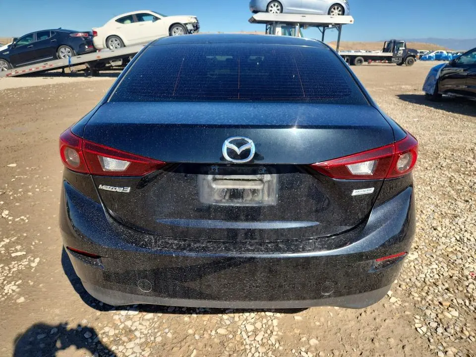 2017 MAZDA 3 TOURING  