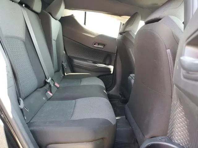 2021 TOYOTA C-HR XLE  