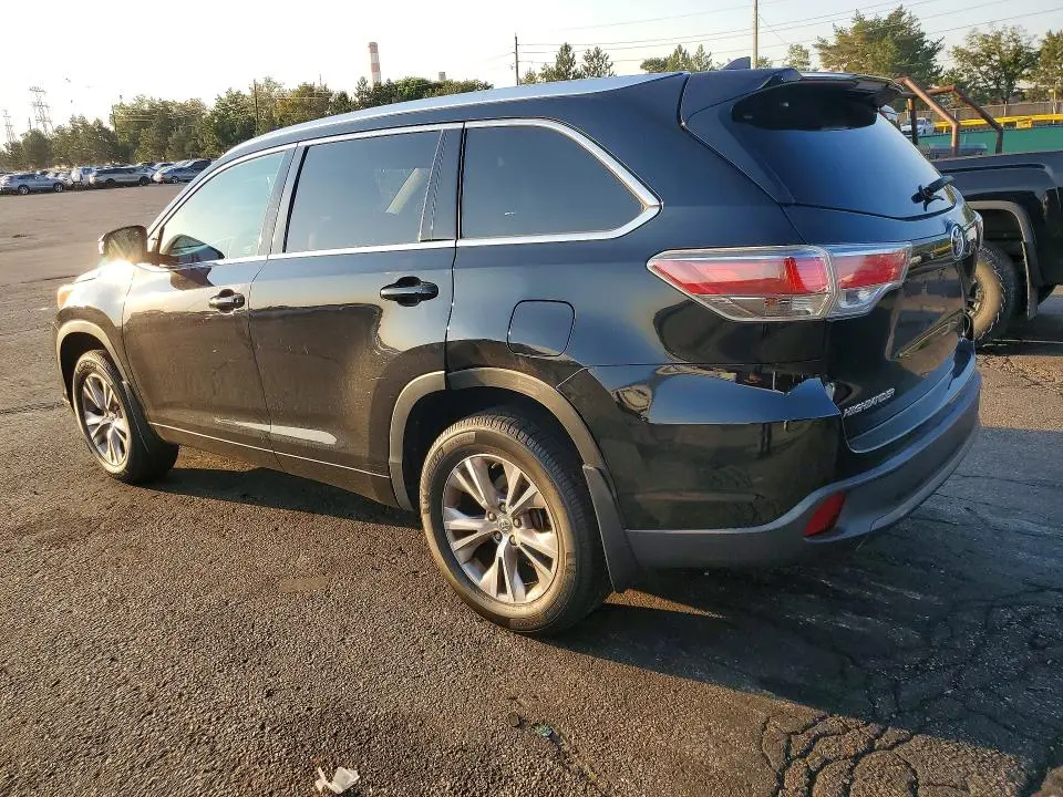 2015 TOYOTA HIGHLANDER XLE  