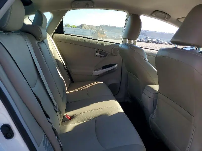 2013 TOYOTA PRIUS FIVE  