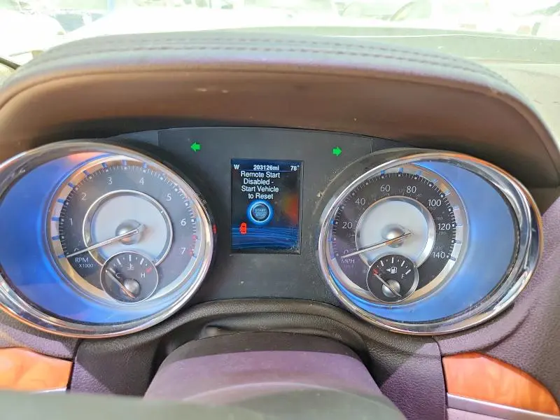 2013 CHRYSLER 300C   