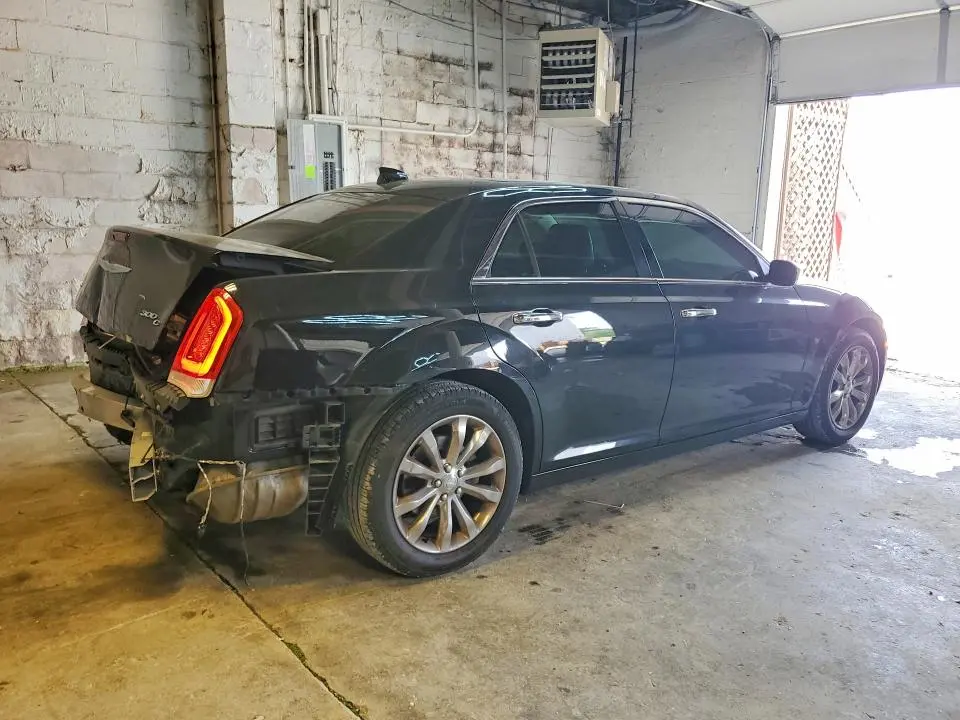 2017 CHRYSLER 300C   