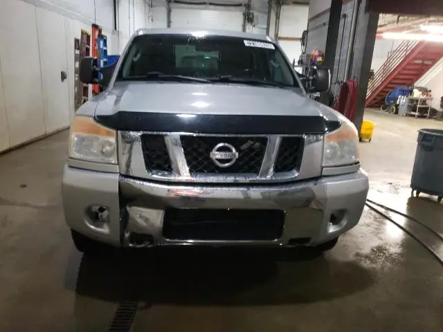 2010 NISSAN TITAN XE  
