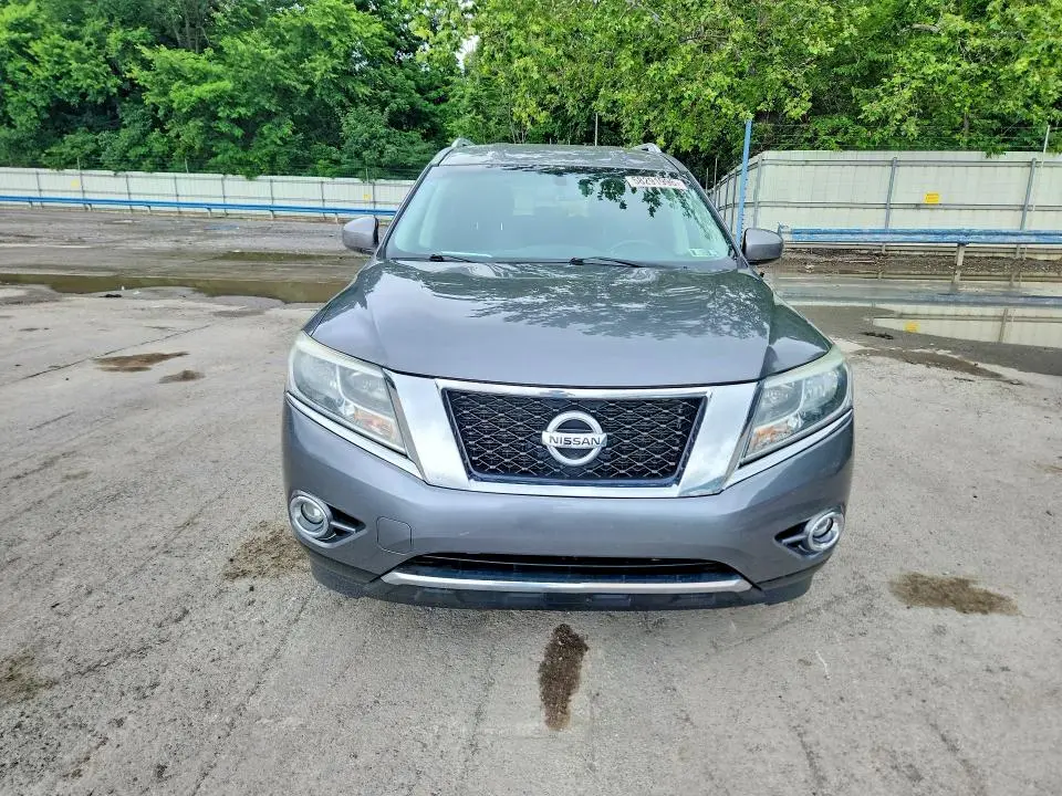 2015 NISSAN PATHFINDER SV  