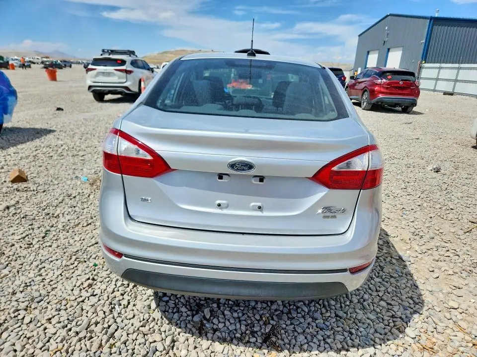 2015 FORD FIESTA SE  