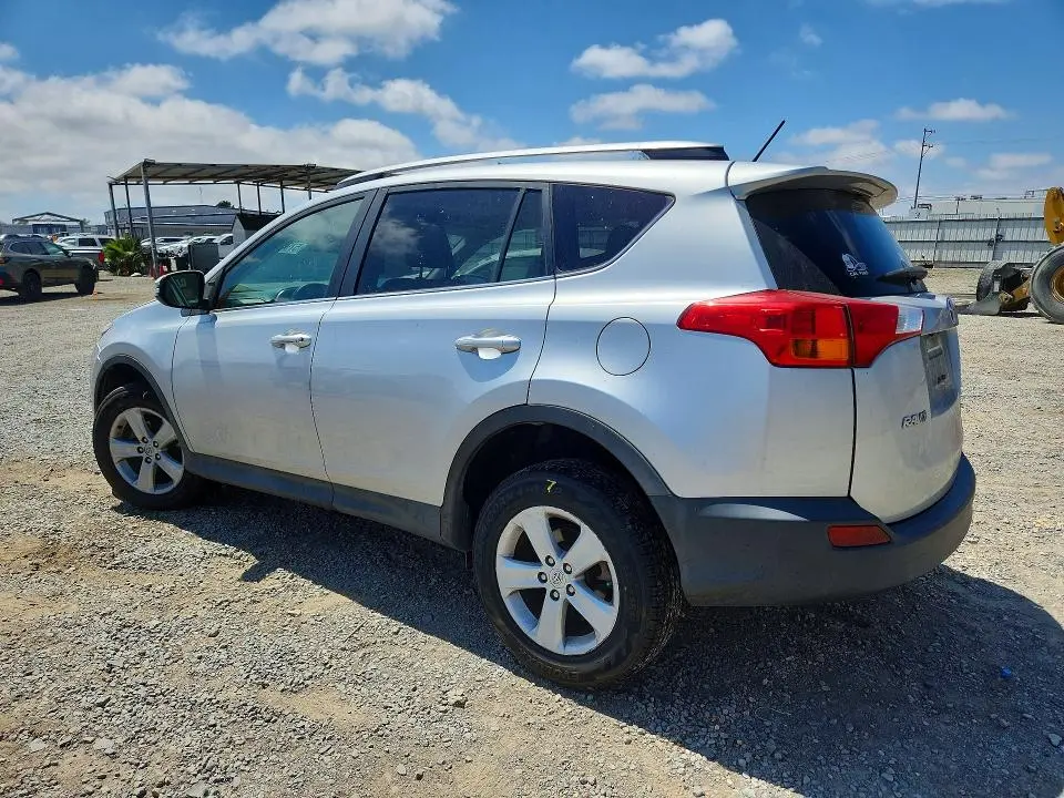 2013 TOYOTA RAV4 XLE  