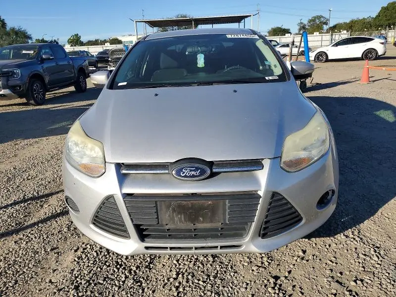 2013 FORD FOCUS SE  