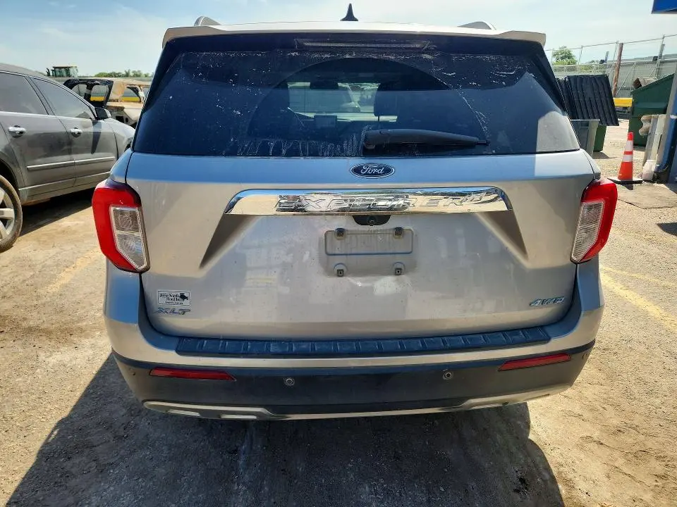 2021 FORD EXPLORER XLT  