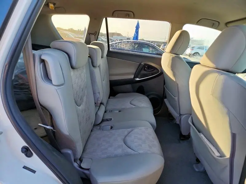 2010 TOYOTA RAV4 BASE  