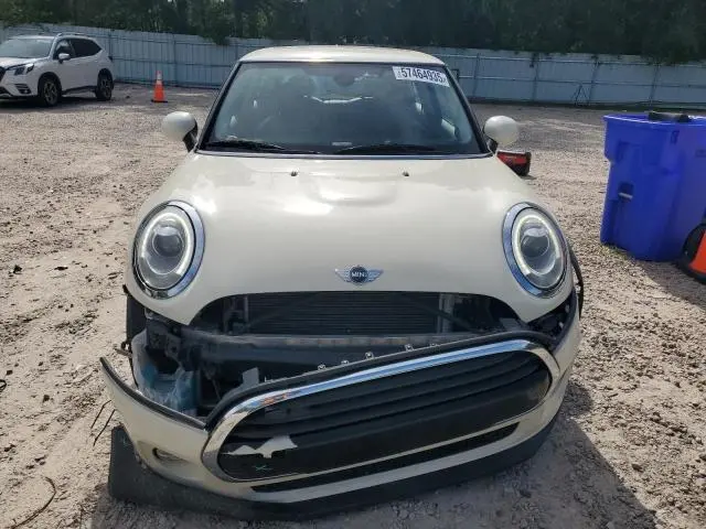2018 MINI COOPER 