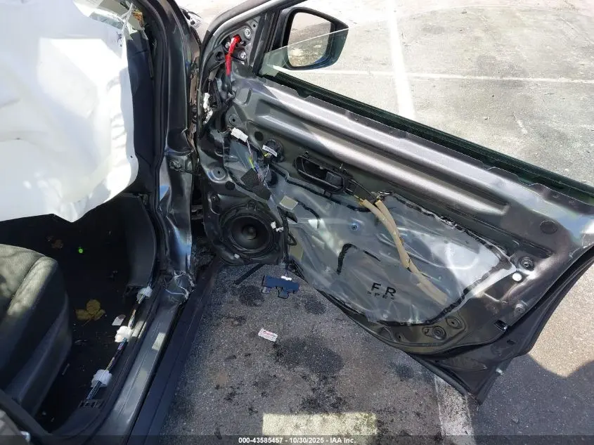 2023 NISSAN KICKS S XTRONIC CVT