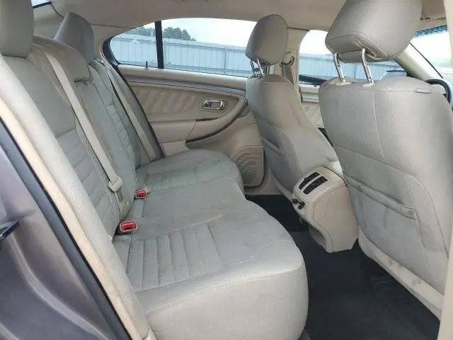 2013 FORD TAURUS SE  