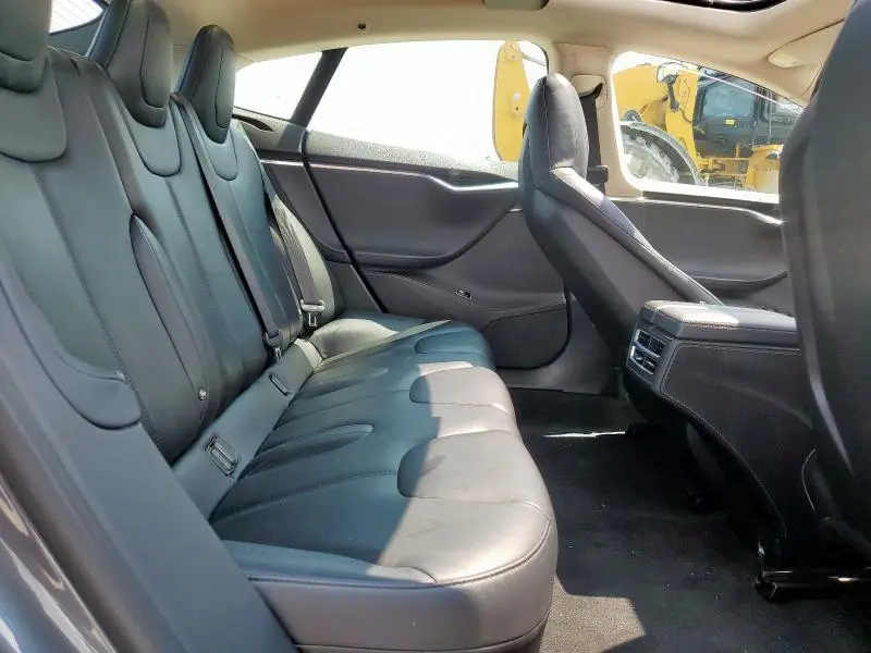 2015 TESLA MODEL S 70D  