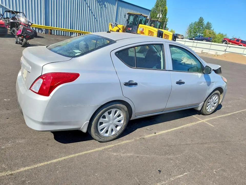 2016 NISSAN VERSA   