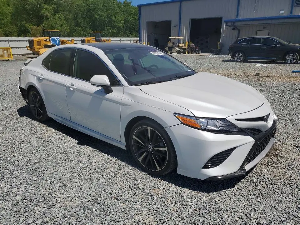 2020 TOYOTA CAMRY   