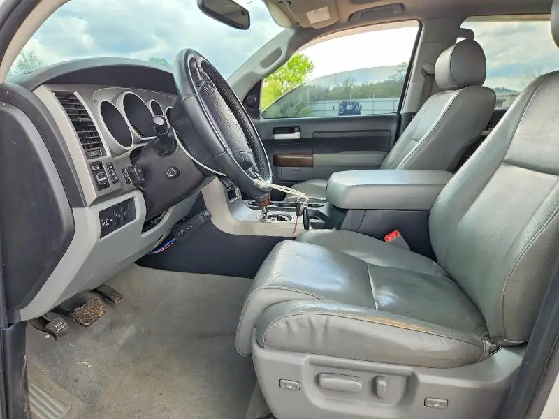 2011 TOYOTA TUNDRA CREWMAX LIMITED  