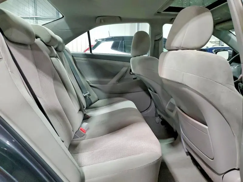 2011 TOYOTA CAMRY LE  