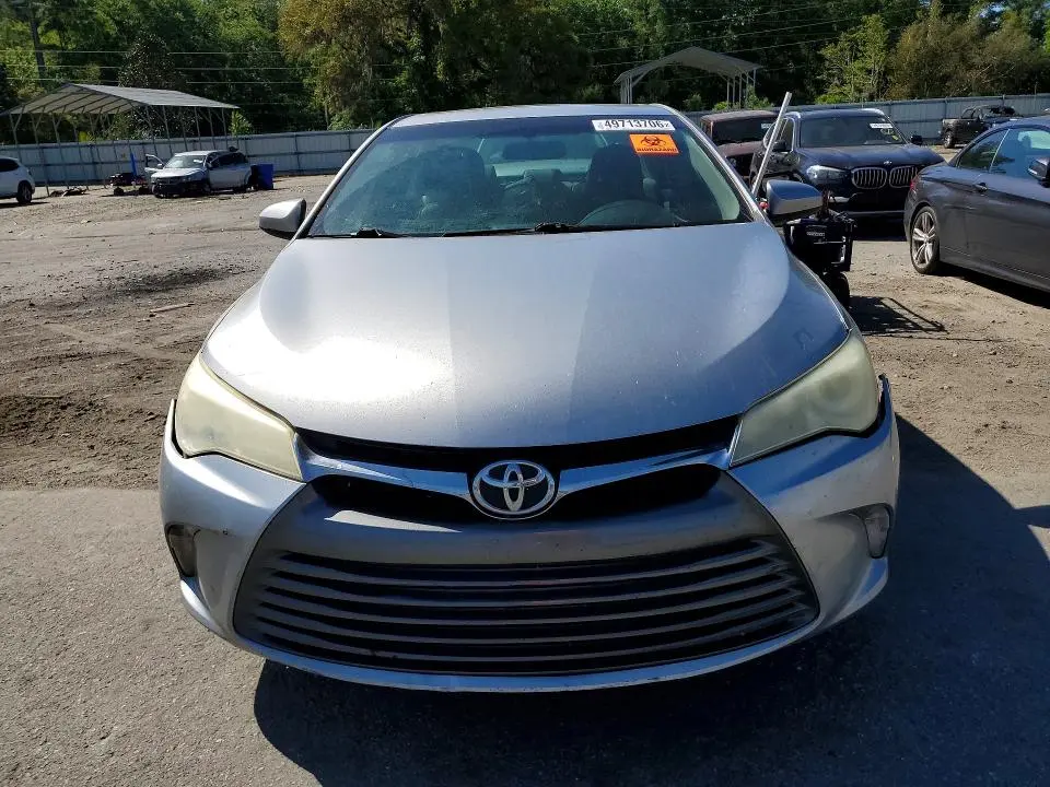 2017 TOYOTA CAMRY LE  