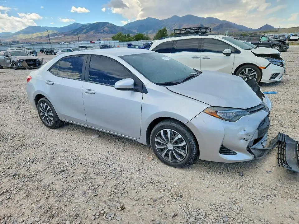 2017 TOYOTA COROLLA LE  
