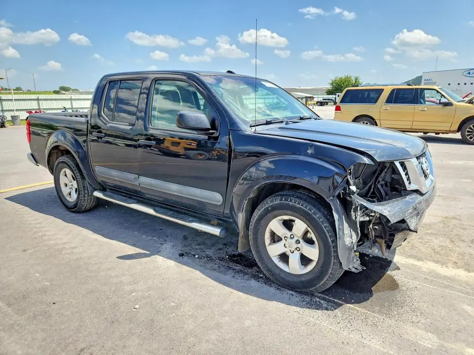 2013 NISSAN FRONTIER S  
