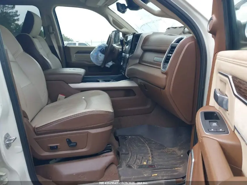 2021 RAM 2500 LARAMIE  4X4 6'4 BOX