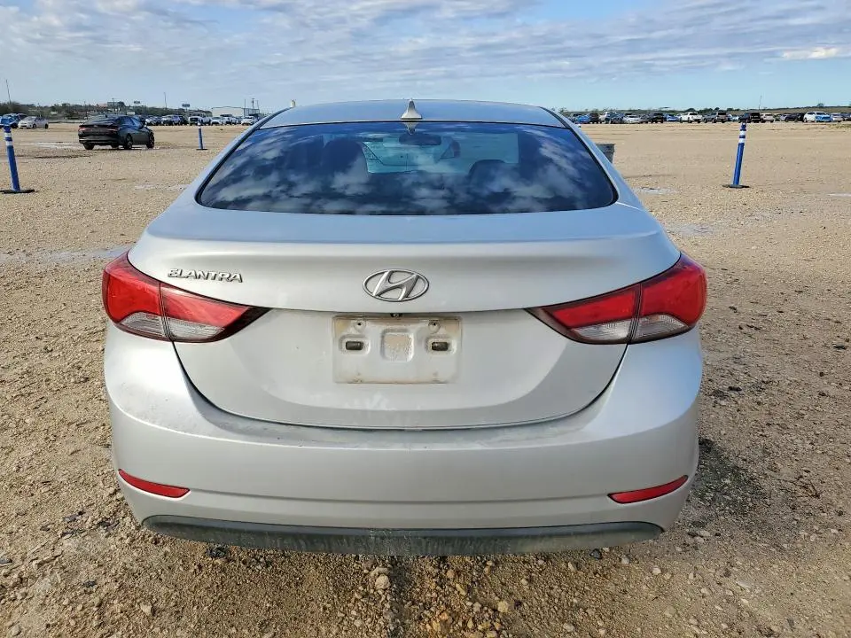 2014 HYUNDAI ELANTRA SE  